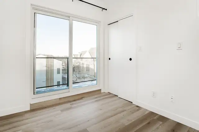 LUXURY 2 Bedroom Apartment! With Fitness Centre! - Photo 7