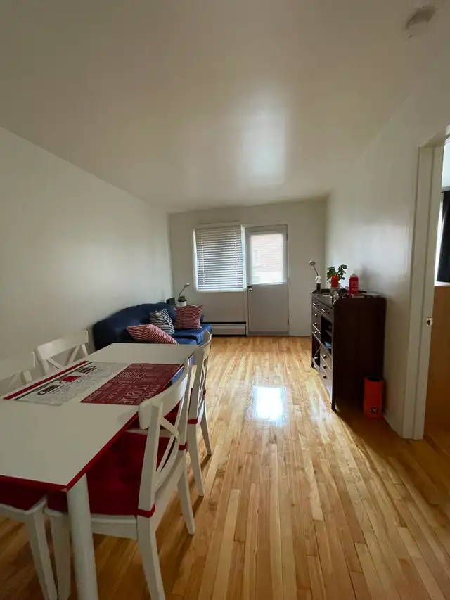 NDG (Loyola) - 3½ HEATING HOT WATER PARKING INCLUDED! - Photo 2