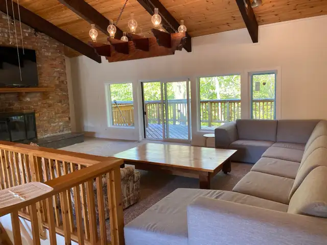 Blue Mountain Cottage sleeps 18 - Photo 3