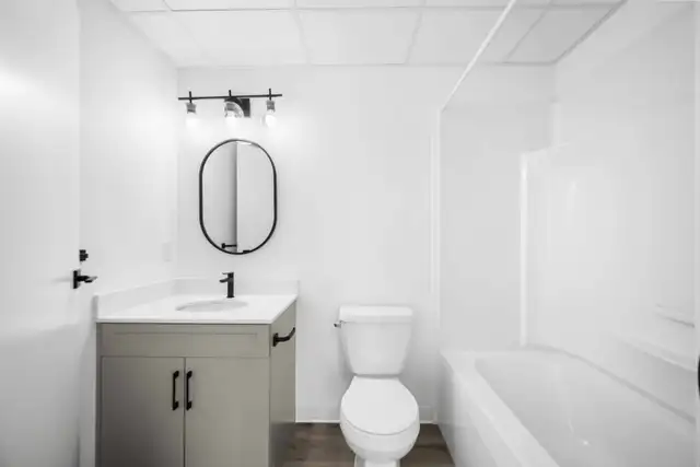 SPACIOUS 1 Bedroom Apartment! Move In Ready! - Photo 7