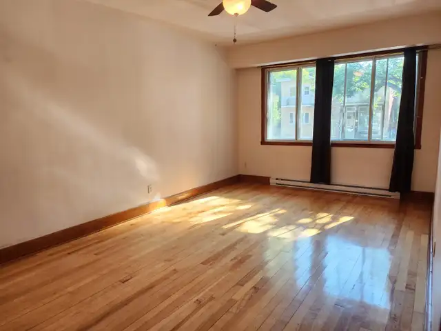 Grand 5 ½ propre et rénové au 1 er étage à Nouveau-Rosemont