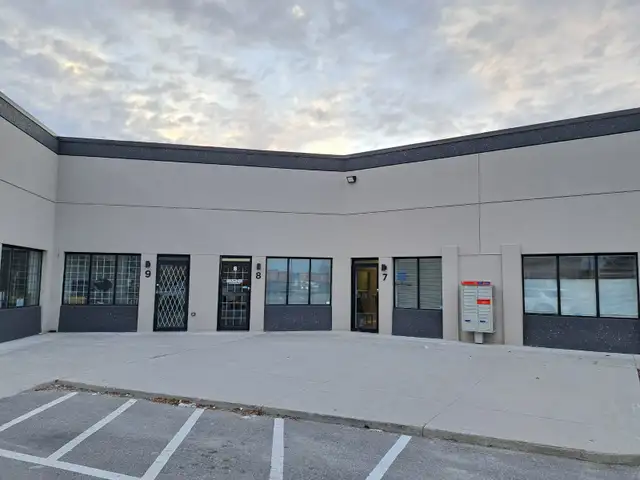 Newly Renovated Office Space for Rent HOT Location TMI Inc. - Photo 8