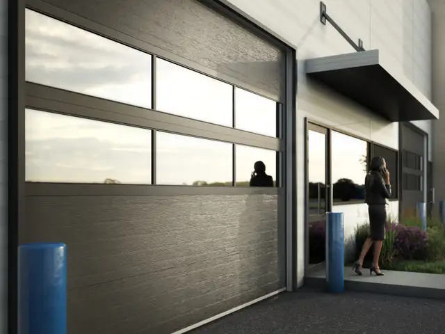 PORTE DE GARAGE COMMERCIAL ET MOTEUR - Photo 3