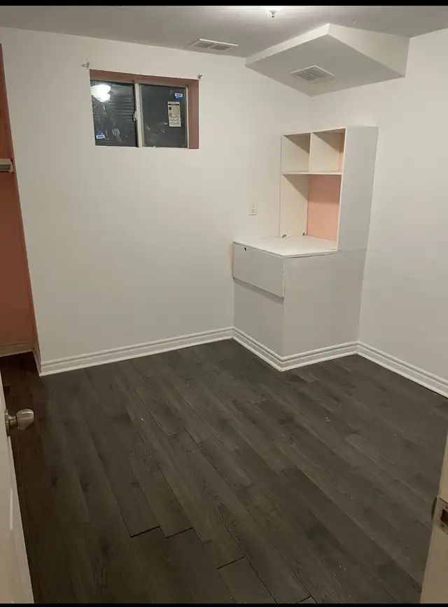 2 Bedrooms Basement for Rent ASAP with 1 parking, 1 washroom - Photo 8