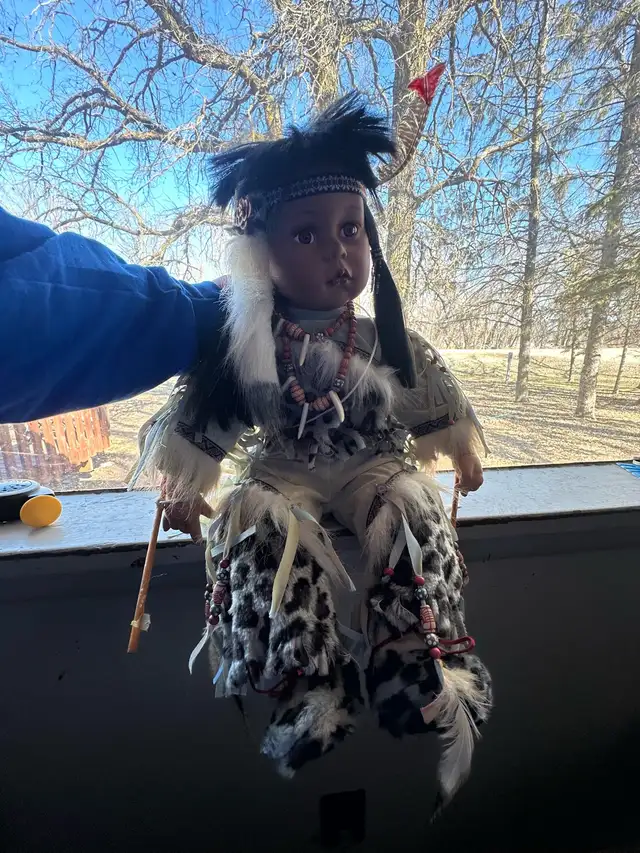 CATHAY’S COLLECTION Indigenous Porcelain Doll - Photo 7