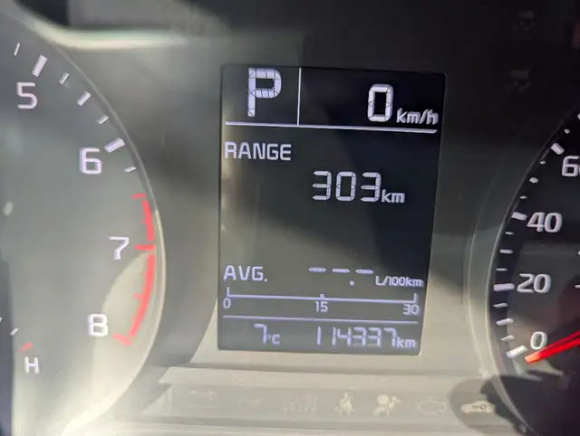 2021 Kia Rio 5-door S WITH NEW TIRES & ALLOYS! - Photo 12