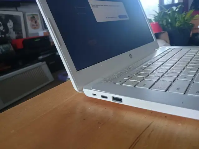 HP Google Chromebook(white) - Photo 3