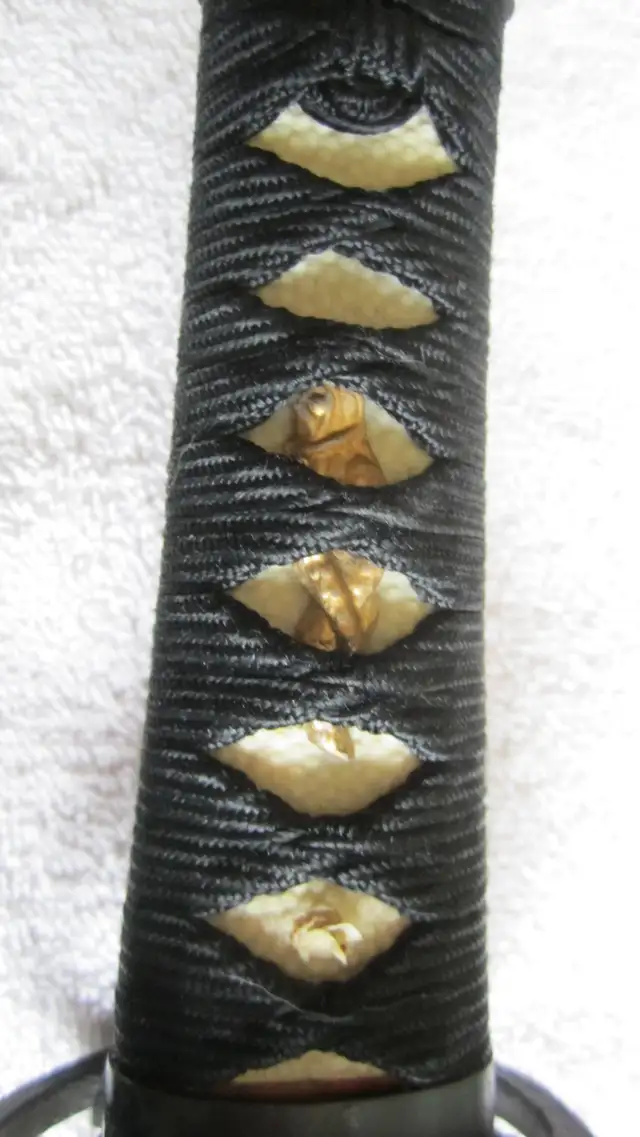 JAPANESE TANTO SWORD WITH SCABBARD ON DISPLAY STAND - Photo 10