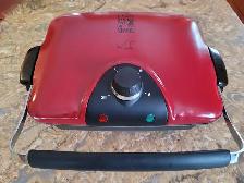 George Foreman Grille .... Like New