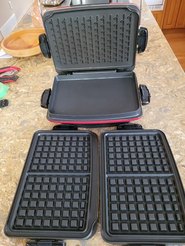 George Foreman Grille .... Like New - Photo 2