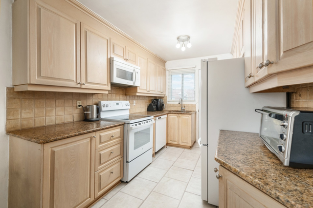 Grand 5 1/2 avec cour arrière et garage dès le 1er juillet 2026 - Photo 8