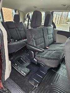 2016 Dodge Grand Caravan SE 'LOW KM'S' - Photo 6