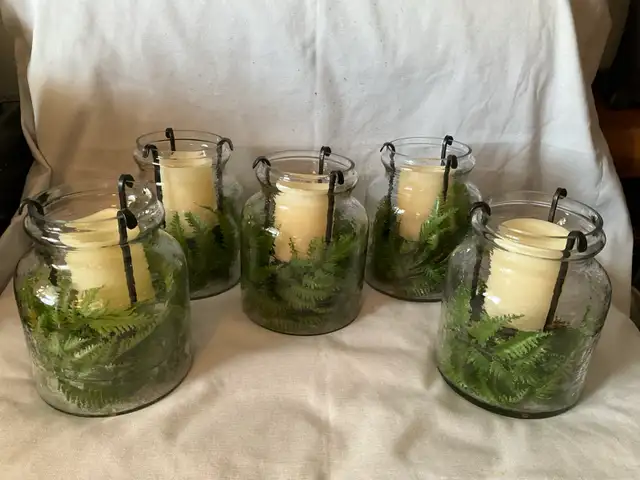 Glass candle holder