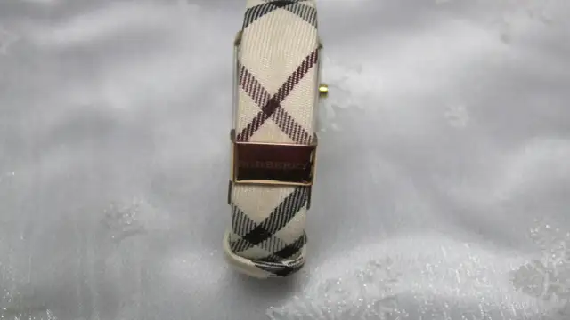 SWEET WOMEN’S GOLD BURBERRY TANK STYLE WATCH - Photo 9