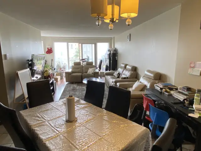 Condo 4 1/2 à louer – St-Laurent – 2200$/mois – Dispo 1er juil. - Photo 8