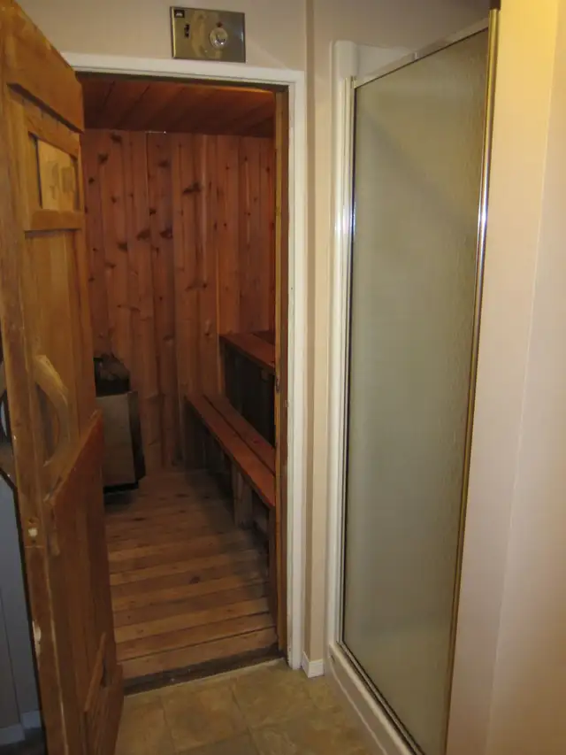 4 Bedroom House in Grimshaw - Photo 8