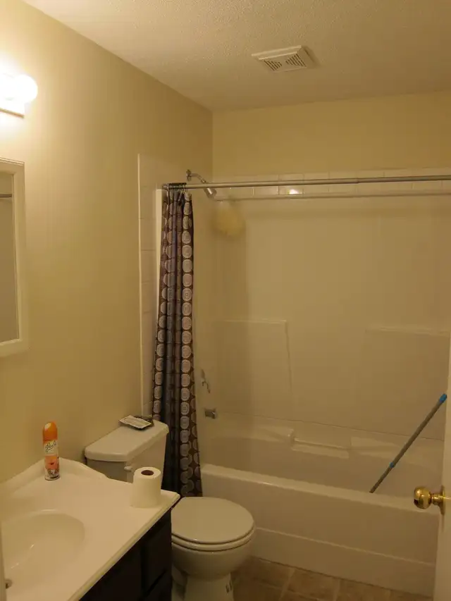 4 Bedroom House in Grimshaw - Photo 10