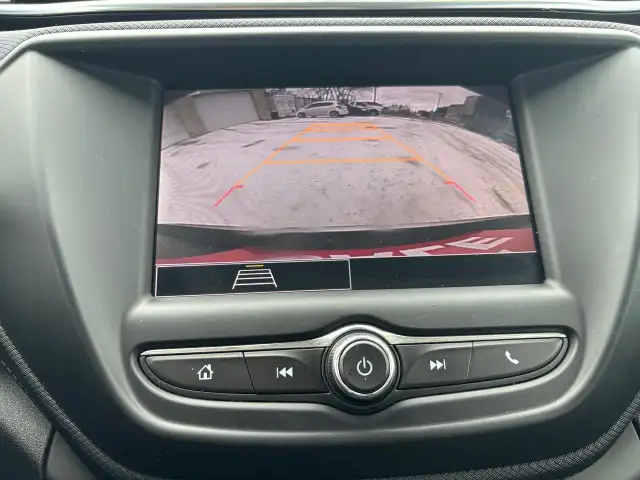 2023 Chevrolet TrailBlazer AWD 4dr LT - Photo 11