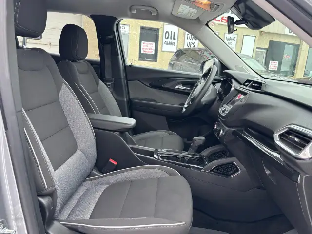 2023 Chevrolet TrailBlazer AWD 4dr LT - Photo 15
