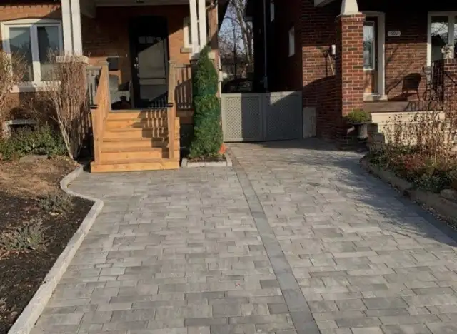 Interlocking installation