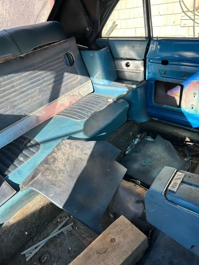 antique autos - Photo 5