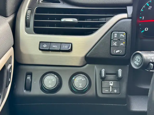 2019 GMC Yukon Black Edition | Clean Carfax - Photo 2