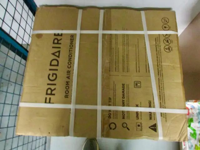 NEW Frigidaire 15,000 Window Mounted Air Conditiner-100% NEW! - Photo 4