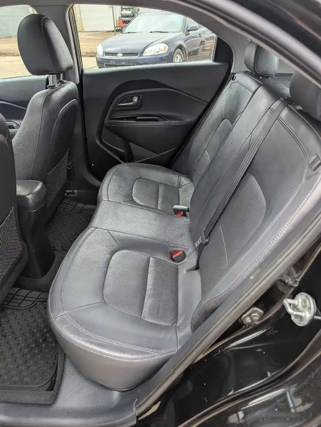 2013 Kia Rio - Photo 10