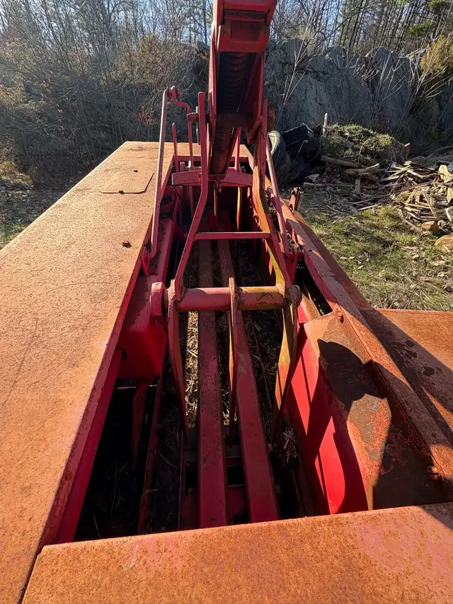 Square Baler - Photo 3