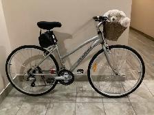 SUPER VÉLO ALLUMINIUM. FEMME