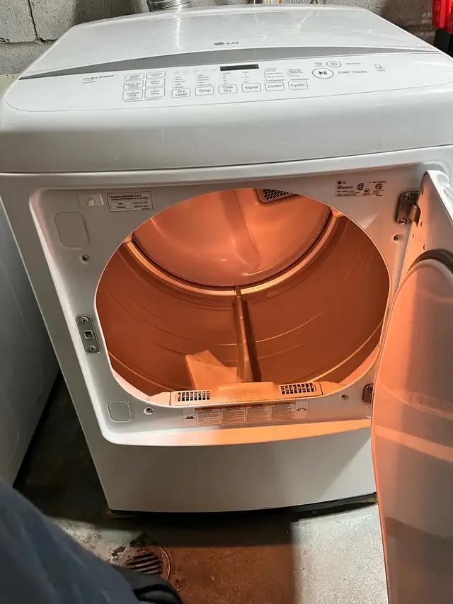 LG Washer and  dryer - Photo 5