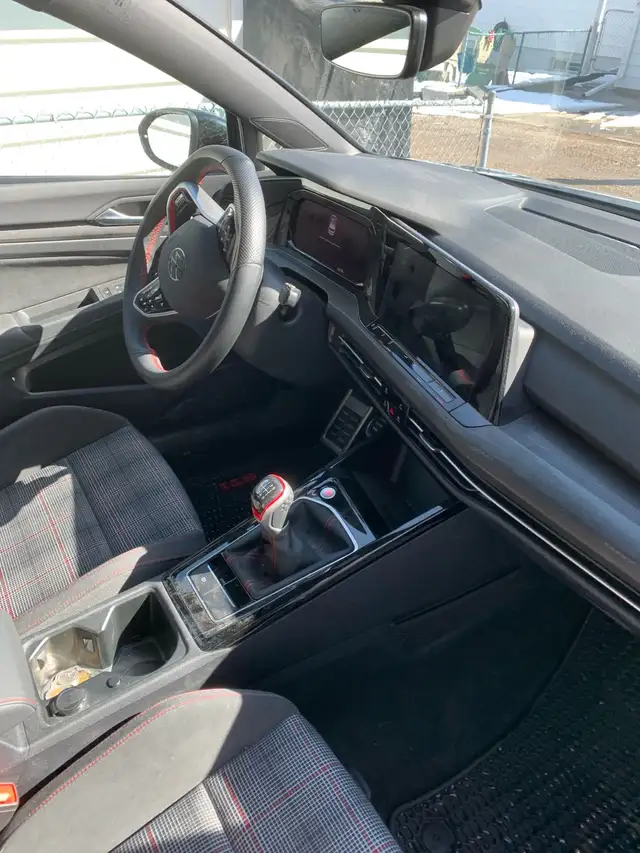 2024 VW Golf GTI: 380 Autobahn 2 - Photo 6