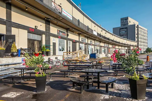 250 City Centre Ave | Compact Office Space for Lease 676 sq ft - Photo 6