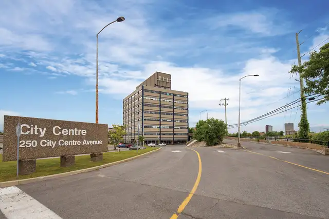 250 City Centre Ave | Compact Office Space for Lease 676 sq ft - Photo 9