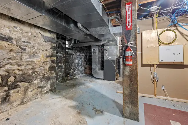 226 Argyle Ave | Commercial Office Building for Sale - Photo 17