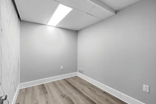 226 Argyle Ave | Commercial Office Building for Sale - Photo 21