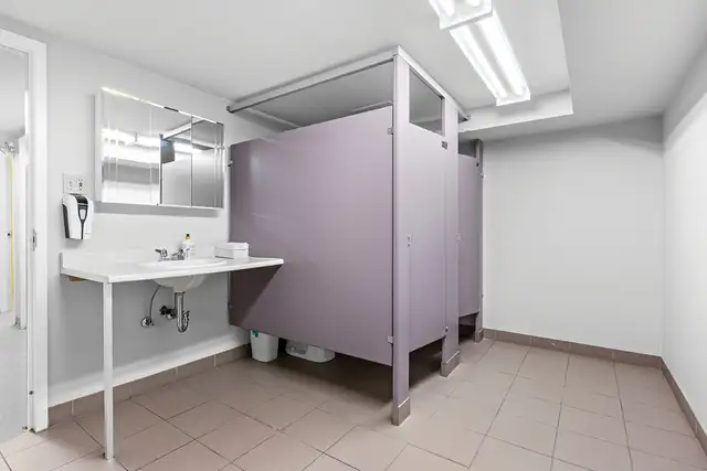 226 Argyle Ave | Commercial Office Building for Sale - Photo 24