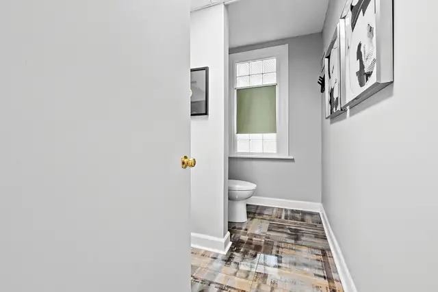 226 Argyle Ave | Commercial Office Building for Sale - Photo 30