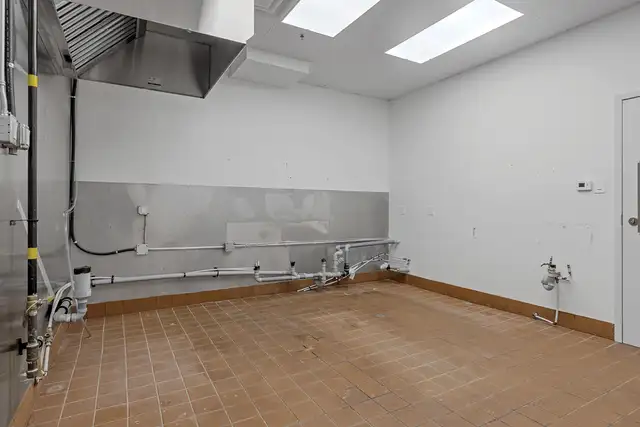 203 Bank St., Ottawa | 1,840 sf Retail for Lease in Centretown - Photo 12