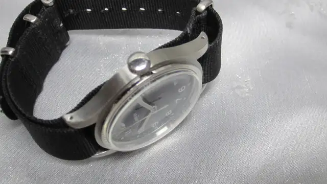 MERCI INSTRUMENTS LMM-01 PROJET SPECIAL FIELD WATCH - Photo 6