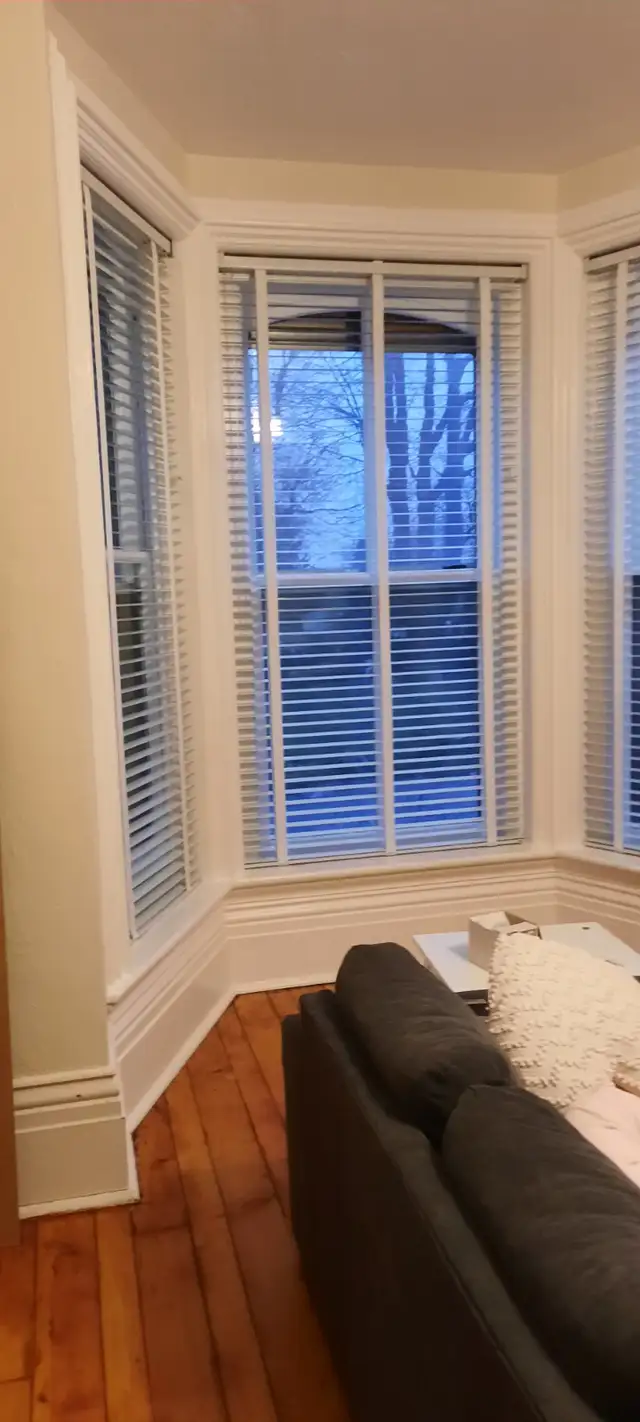 2 Bed   2 Bath Large Apartment for RENT in Niagara Falls - Photo 3