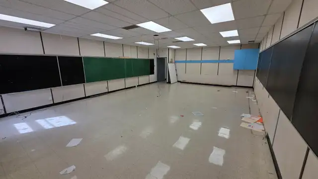 Four 24'×36'4' Portable Classrooms - Photo 5