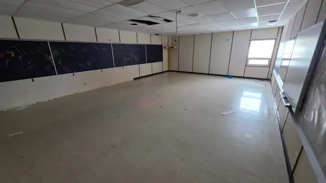 Four 24'×36'4' Portable Classrooms - Photo 8