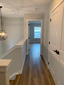 3 Bed 2.5 Bath 2 Car Garage Fenced yard, Rental in Airdrie. - Photo 3