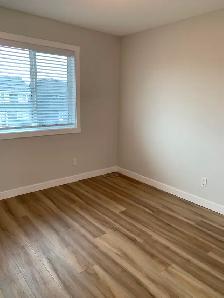 3 Bed 2.5 Bath 2 Car Garage Fenced yard, Rental in Airdrie. - Photo 5