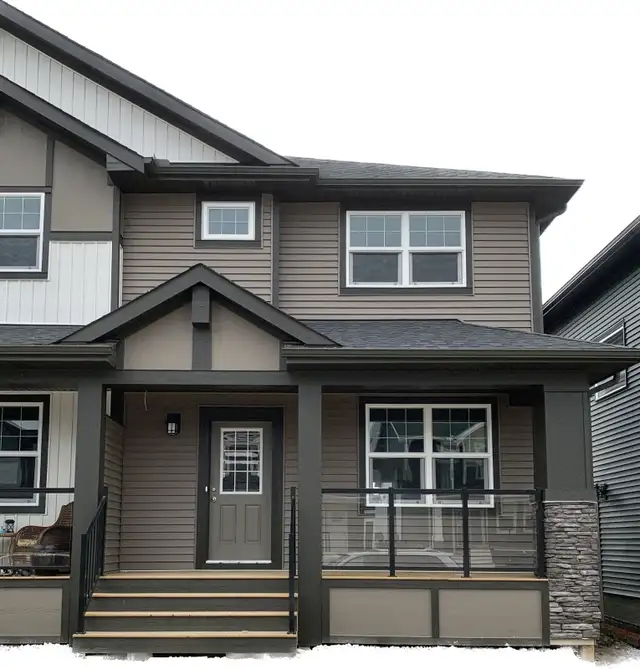 3 Bed 2.5 Bath 2 Car Garage Fenced yard, Rental in Airdrie. - Photo 10