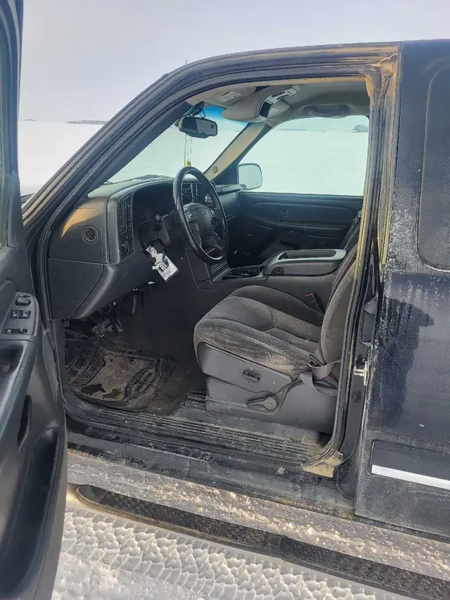 2005 Chevy Silverado 1500 - Photo 5