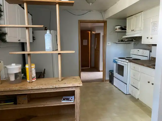 Furnished Room Near U of S – Available May 1 - Photo 4