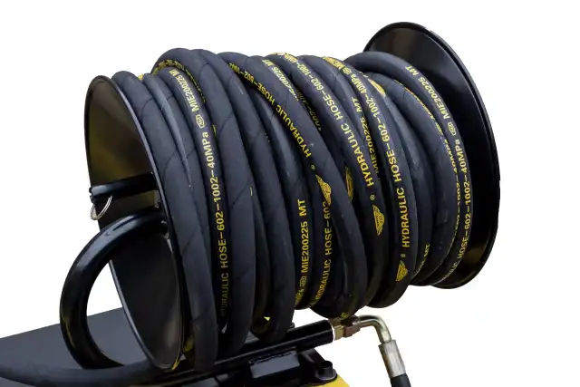 Industrial Hot Water Pressure Washer – 4000 PSI - Photo 2