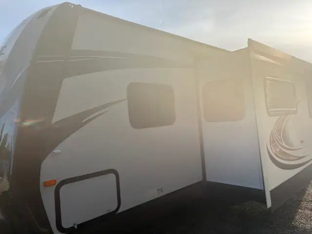 2013 Jayco Eagle 32’ with bunks and outdoor kitchen - Photo 6